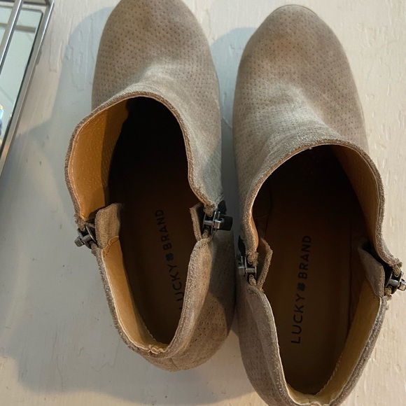 Lucky Booties - Picture 3 of 3